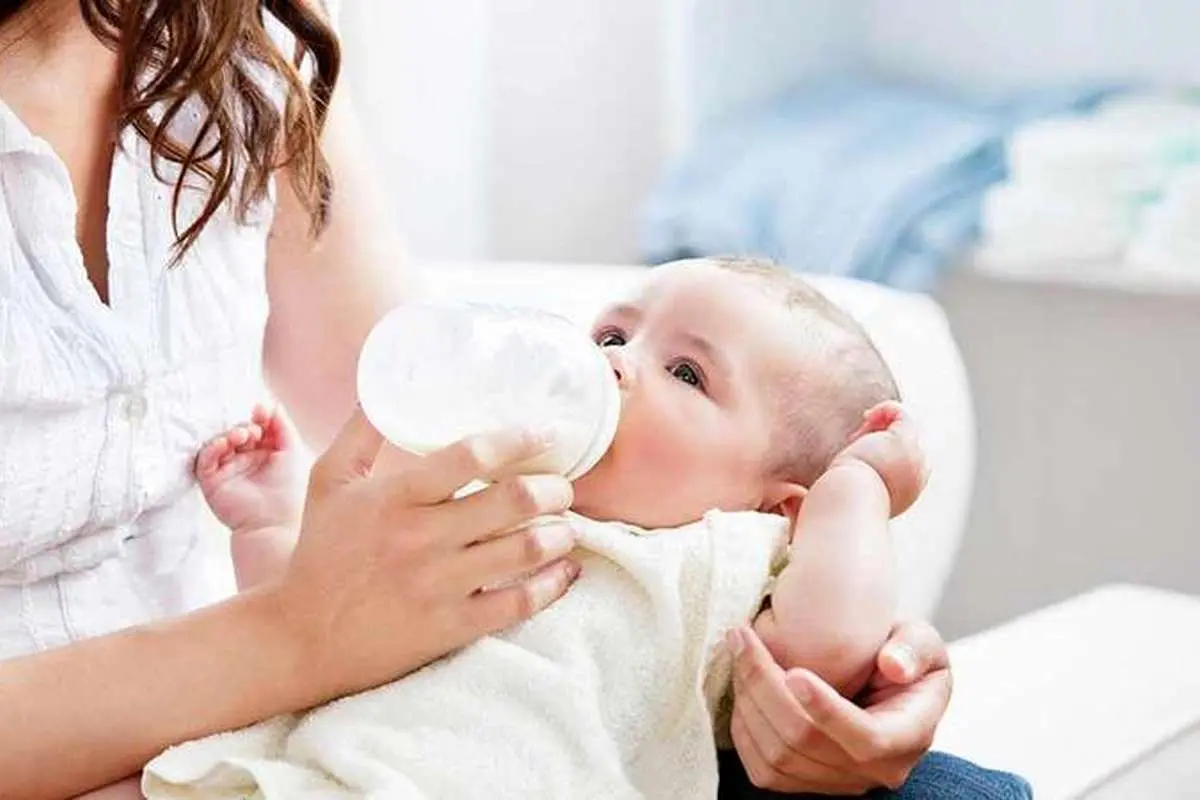 آیا شیر آزمایشگاهی مادر میتواند جای شیر خشک را بگیرد؟