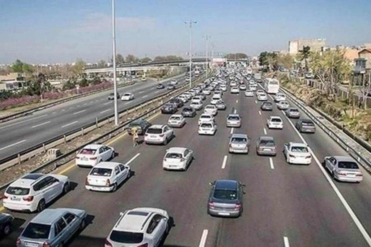 ترافیک سنگین در جاده فشم- تهران