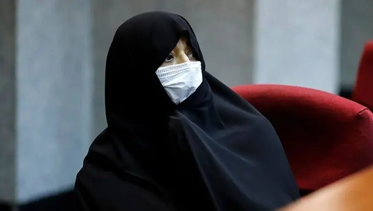 زنی که دیروز در دادگاه محمد امامی حضور داشت که بود؟