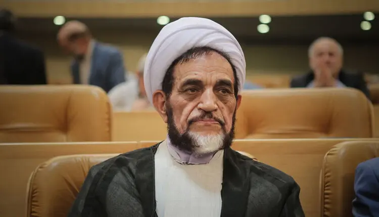 روحانی همان روحانی است تفاوتی نکرده است