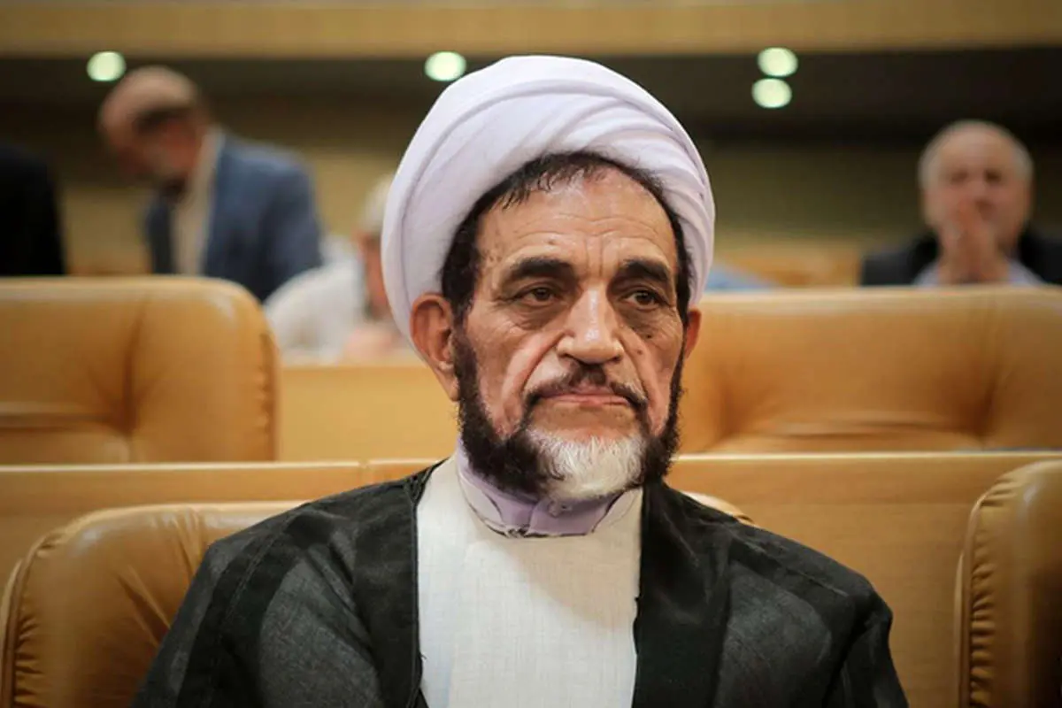 روحانی همان روحانی است تفاوتی نکرده است