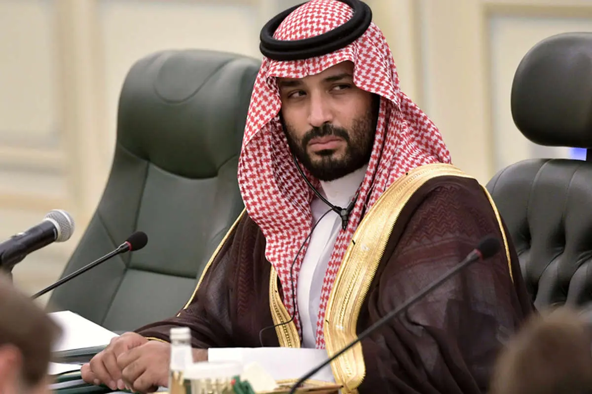 چرا بن سلمان اتاقش را به هم ریخت و بر سر معاونانش داد زد؟