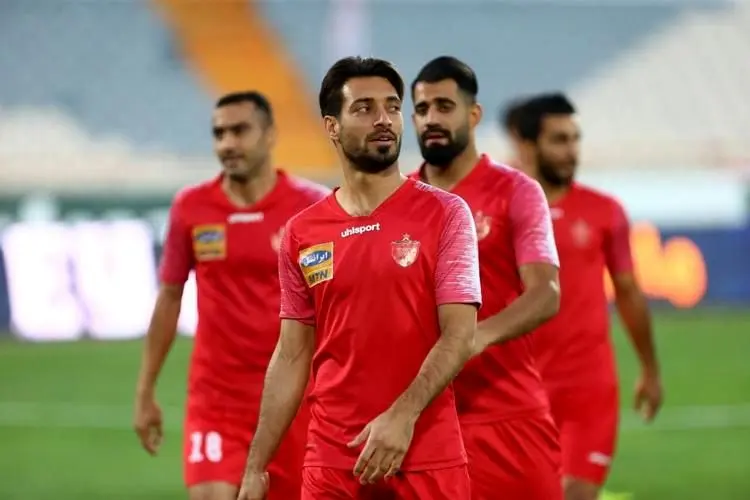 شجاع خلیل‌زاده در پرسپولیس ماندگار شد