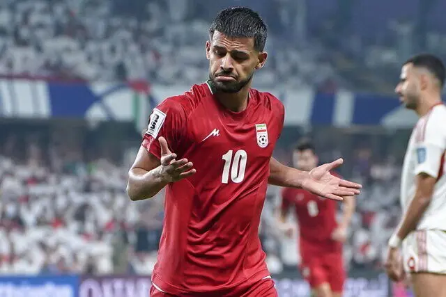 نگرانی هواداران استقلال؛ مهدی قایدی پیراهن پرسپولیس را می‌پوشد؟