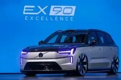 ولوو EX۹۰؛ مرز میان تجمل کلاسیک و فناوری روز
