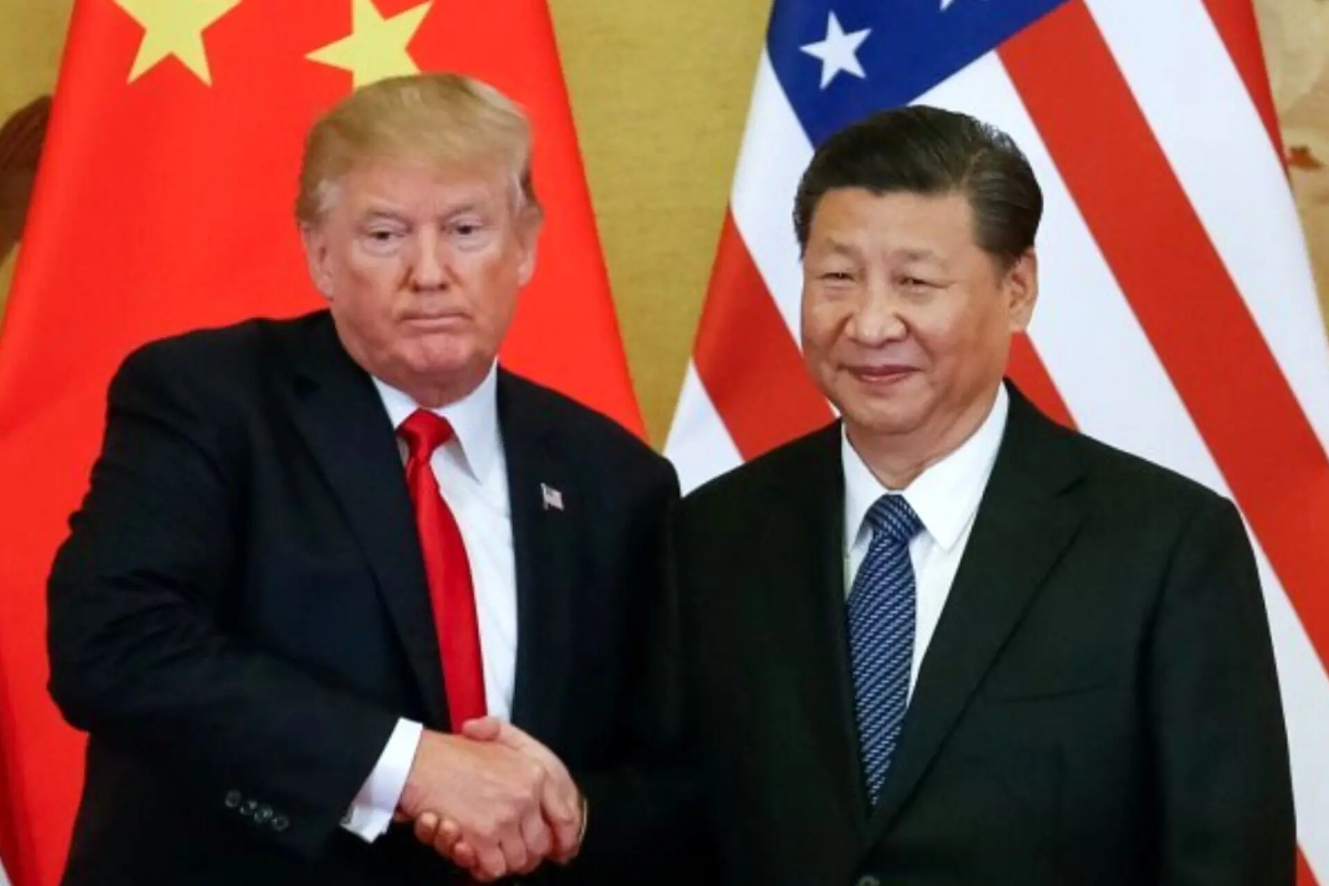 کنایه ترامپ به زبان بدن و رفتار سرد مقامات چین: هیچگاه مردانی آنقدر ترسو ندیده بودم