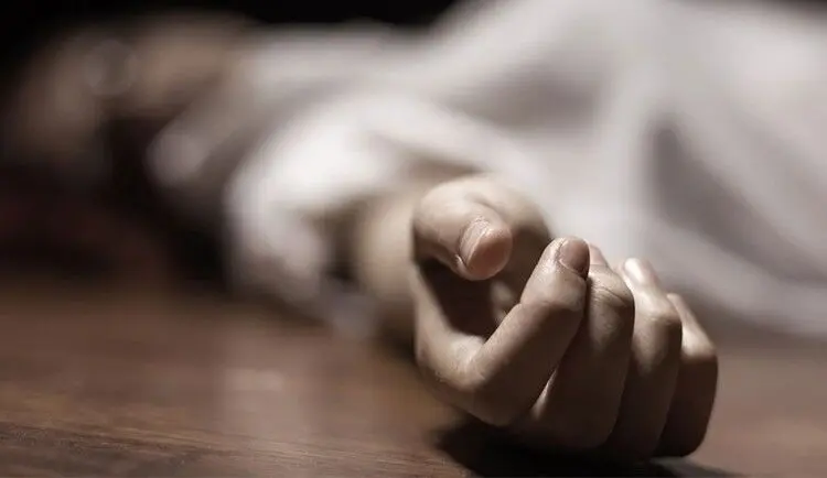 مرگ زن مسافر در فرودگاه امام با ۱۵۰ گرم هروئین در معده!
