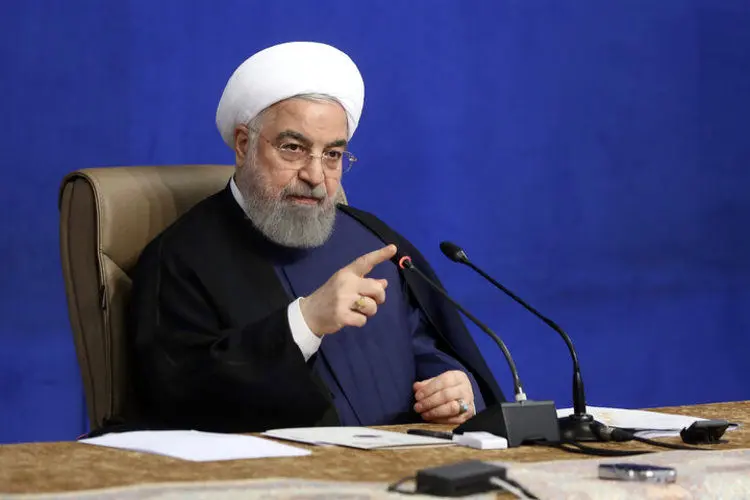 روحانی: از پیشنهاد سایر قوا برای حل معضلات استقبال می‌کنیم