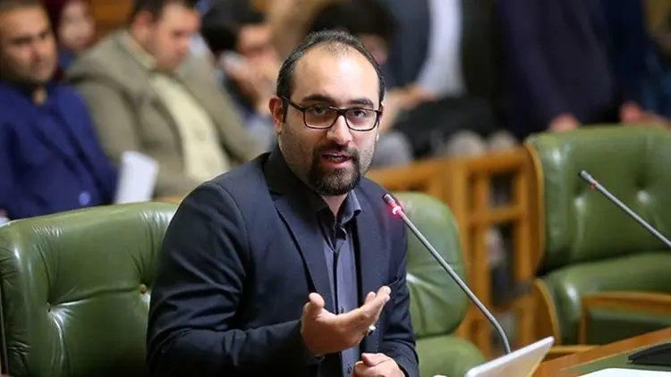 خطر عضو شورای شهر برای استقلال!
