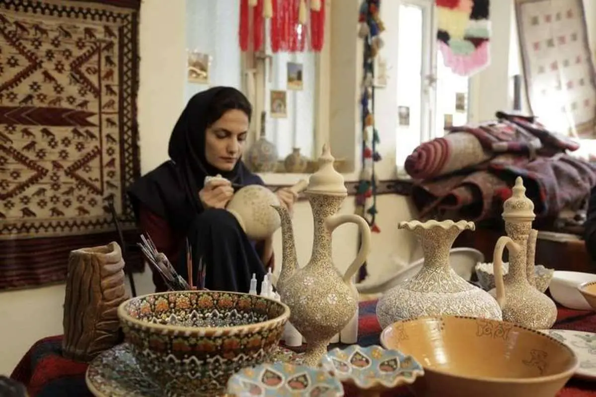 قطار اشتغالزایی برکت به ایران کوچک رسید