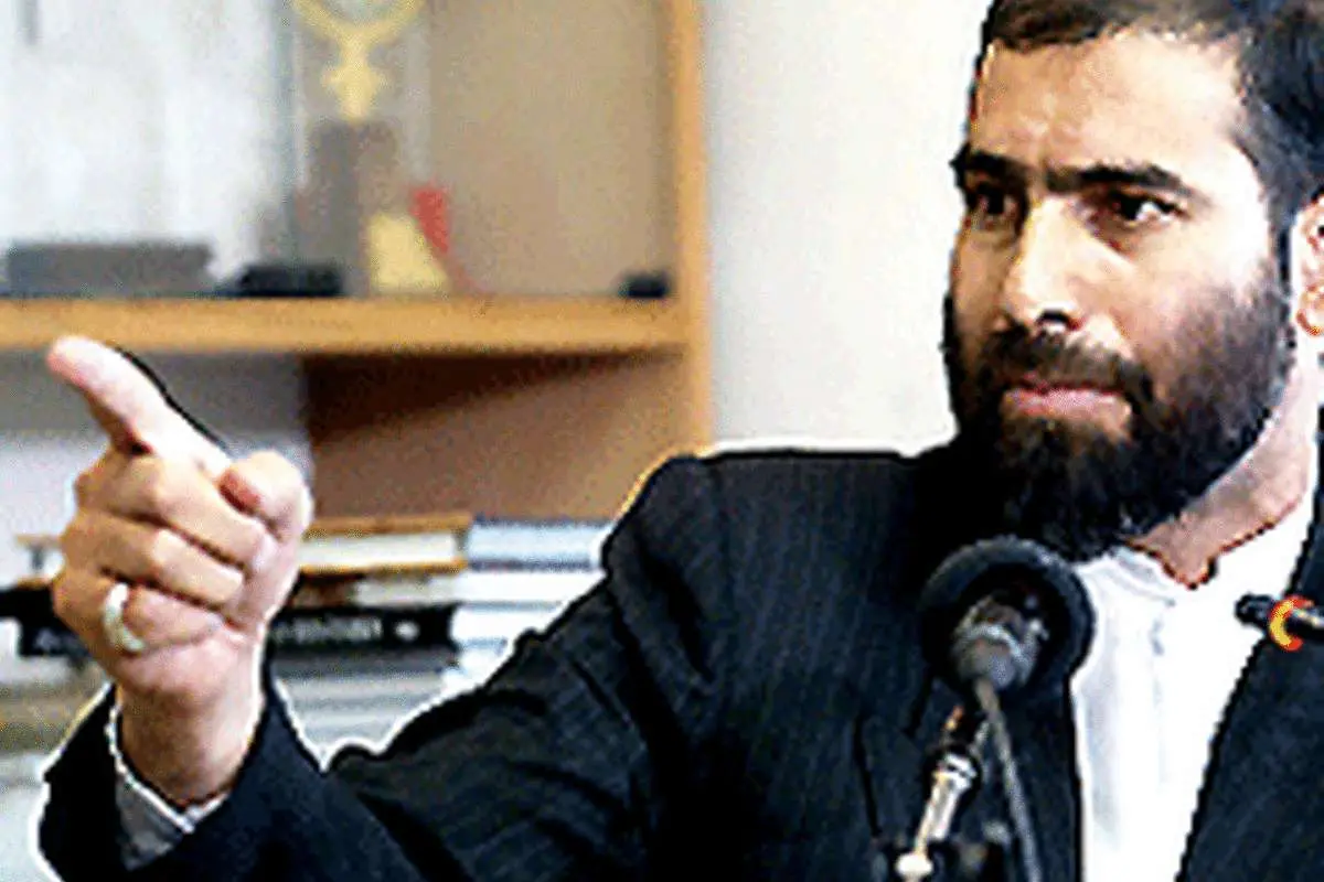صفار چوب ولایت مداریش را خورد