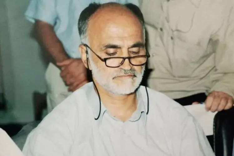«مکرون از کودکی دچار مشکلات اخلاقی بود»