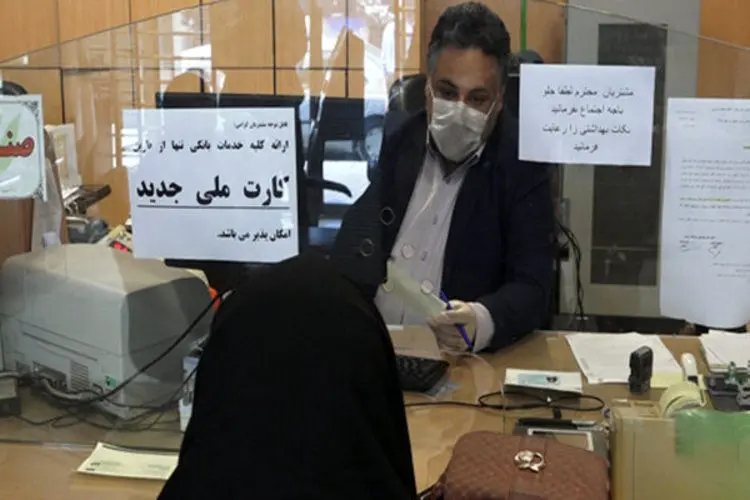 بازداشت رییس یک بانک به خاطر بی‌توجهی به محدودیت‌های کرونا