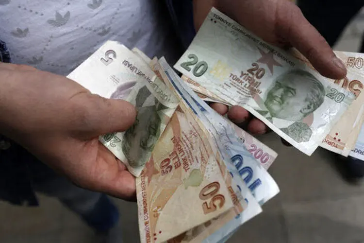 لیر در آستانه سقوط تاریخی