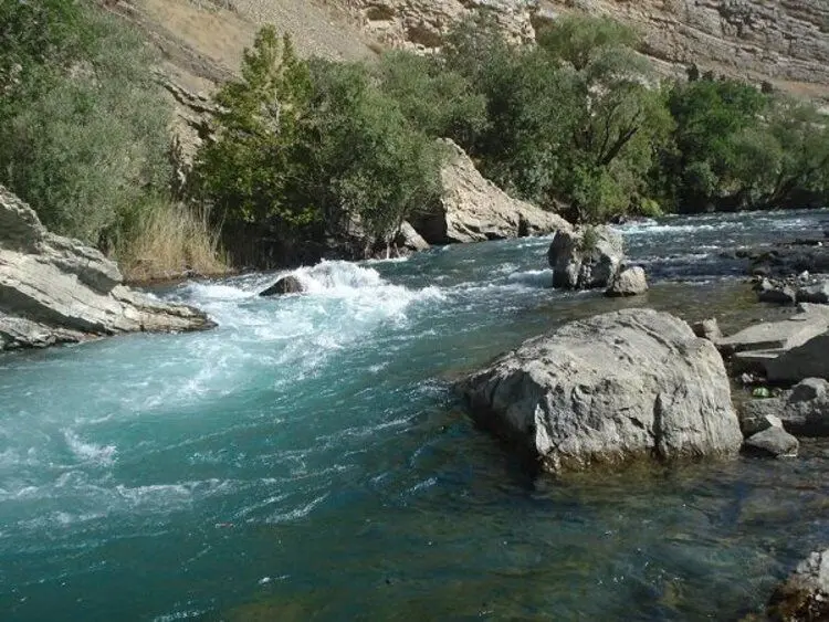 نام رودخانه کرج را از نقشه‌ها حذف کنید!