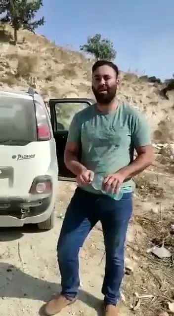 (ویدئو) جوان فلسطینی خودروی فرانسوی خود را به آتش کشید!