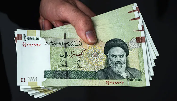 موتور رشد نقدینگی همچنان روشن است!