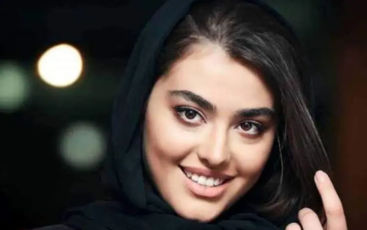(ویدئو) کشف حجاب ریحانه پارسا در لایو اینستاگرام؛ این تصویرِ واقعی من است!