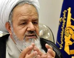 در جامعه روحانیت اختلاف وجود دارد / سپاه فعالیت موازی انجام می دهد