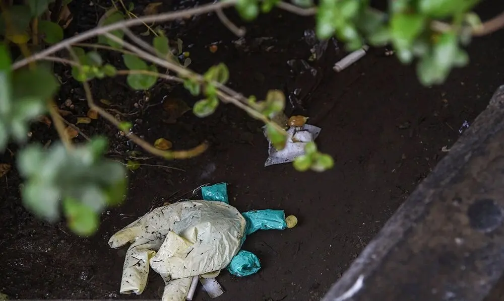 (تصاویر) لکه‌های سیاه روی پوست شهر