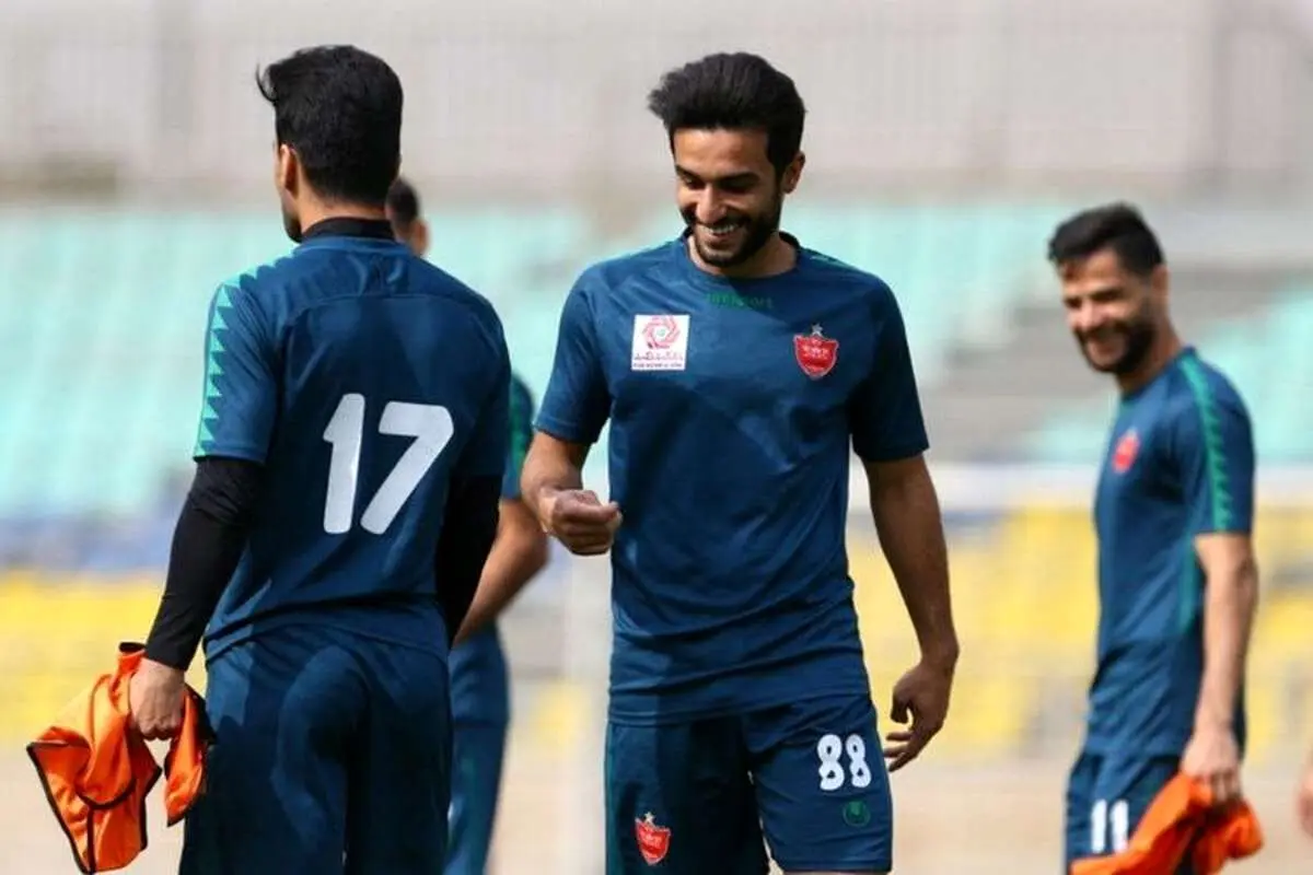 ستاره پرسپولیس کرونا گرفت