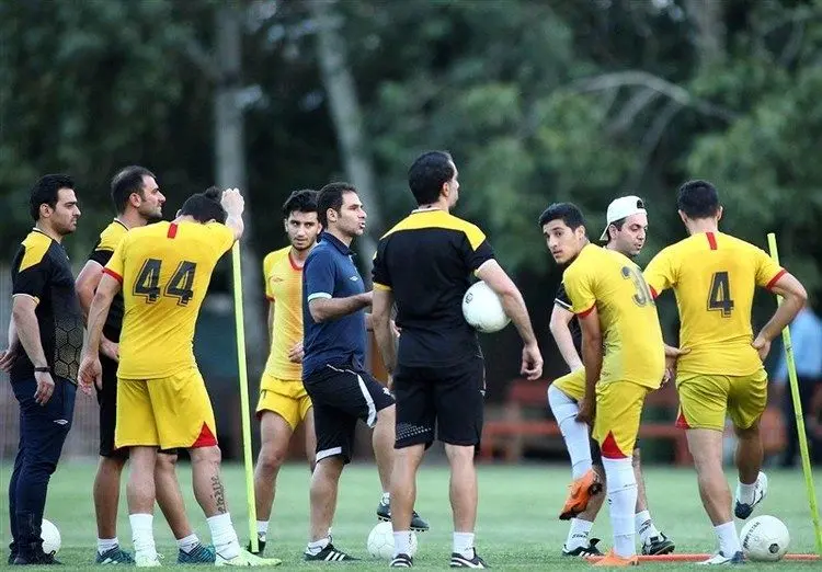 رقیب پرسپولیس 3 کرونایی دارد