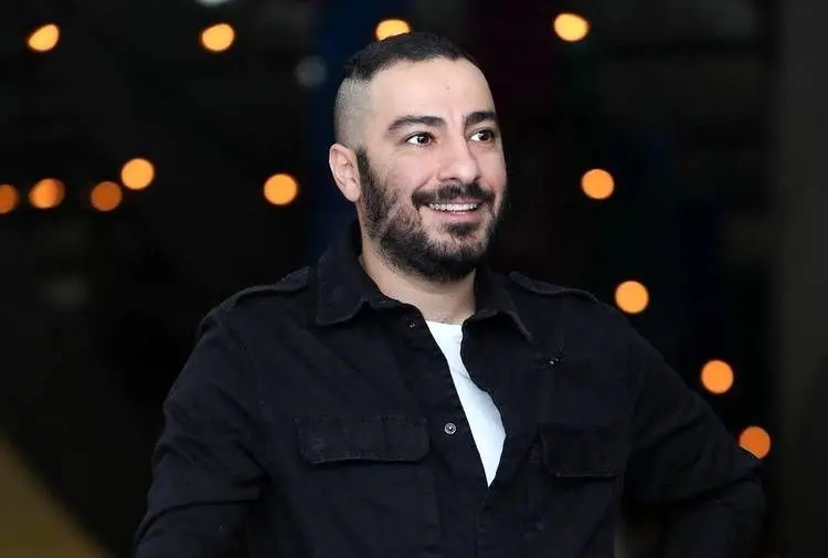 نوید محمدزاده به کرونا مبتلا شد