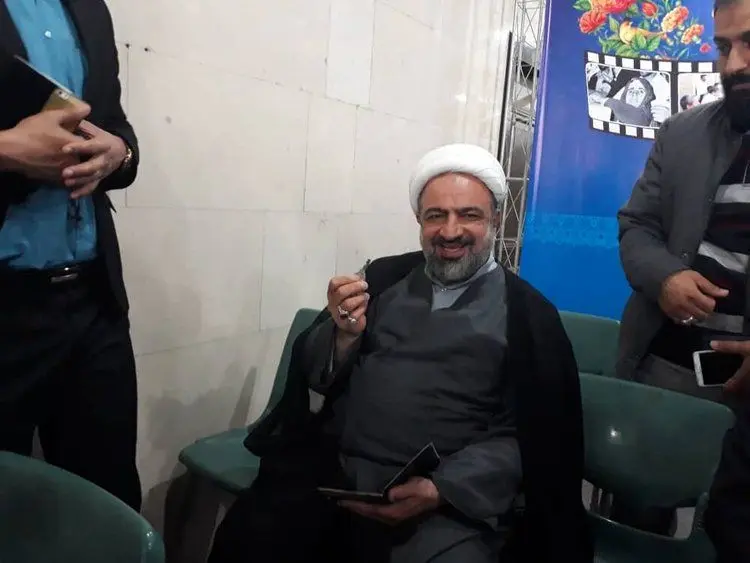 رسایی: مجری CNN قبل از مصاحبه با احمدی‌نژاد دچار لرزش شد!