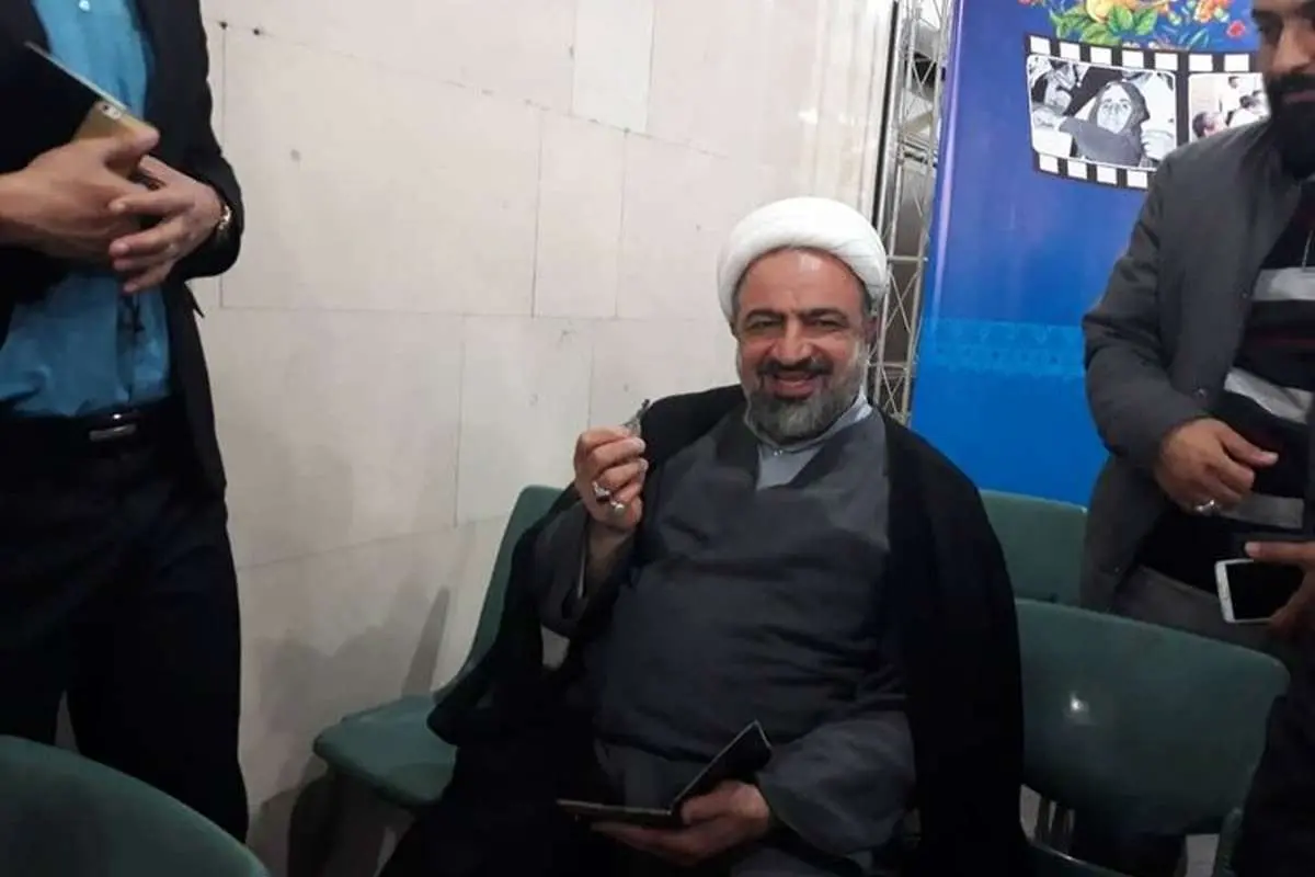 رسایی: مجری CNN قبل از مصاحبه با احمدینژاد دچار لرزش شد!