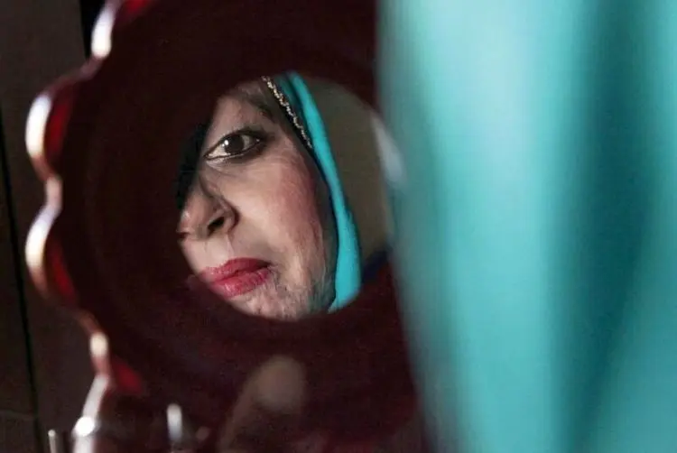 اسیدپاشی بر روی همسر موقت