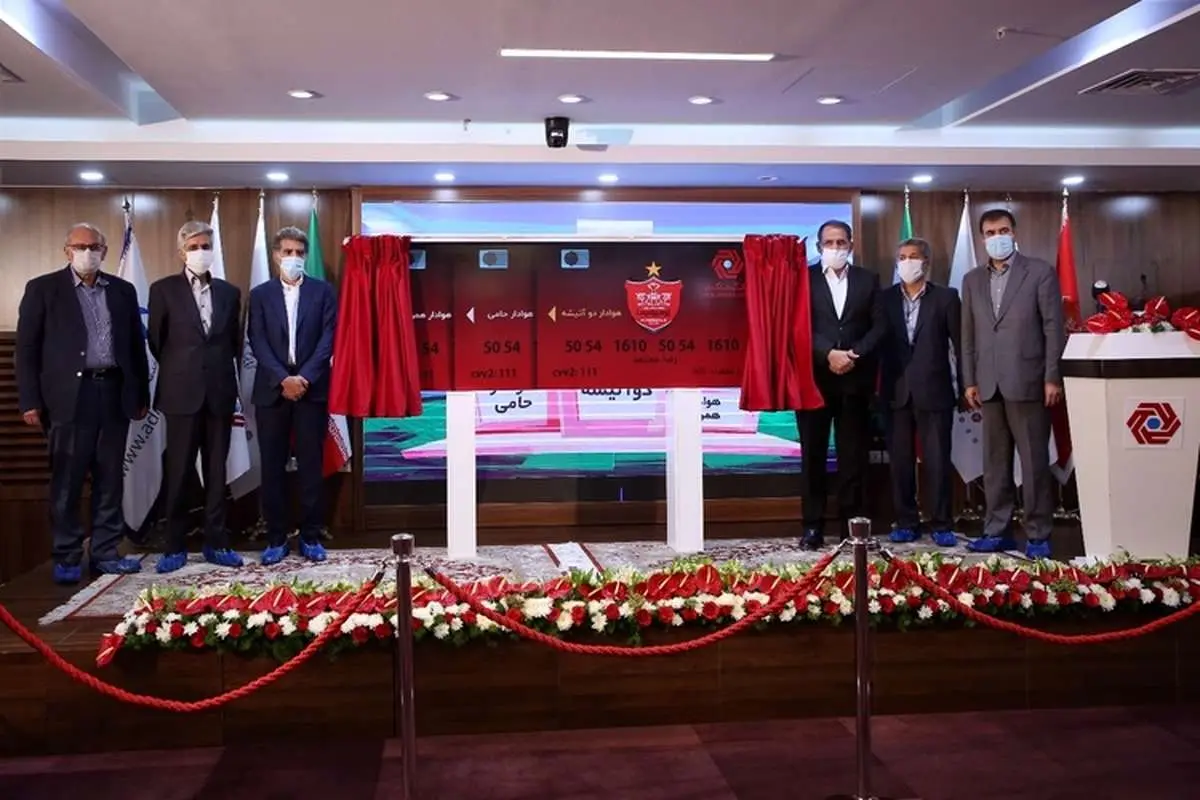 رونمایی از کارت هواداری پرسپولیس با حضور مدیران بانک گردشگری و باشگاه پرسپولیس