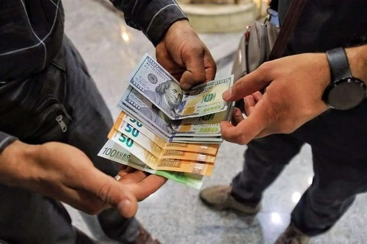دستگیری ۱۰۰ نفر از دلالان ارزی در تهران