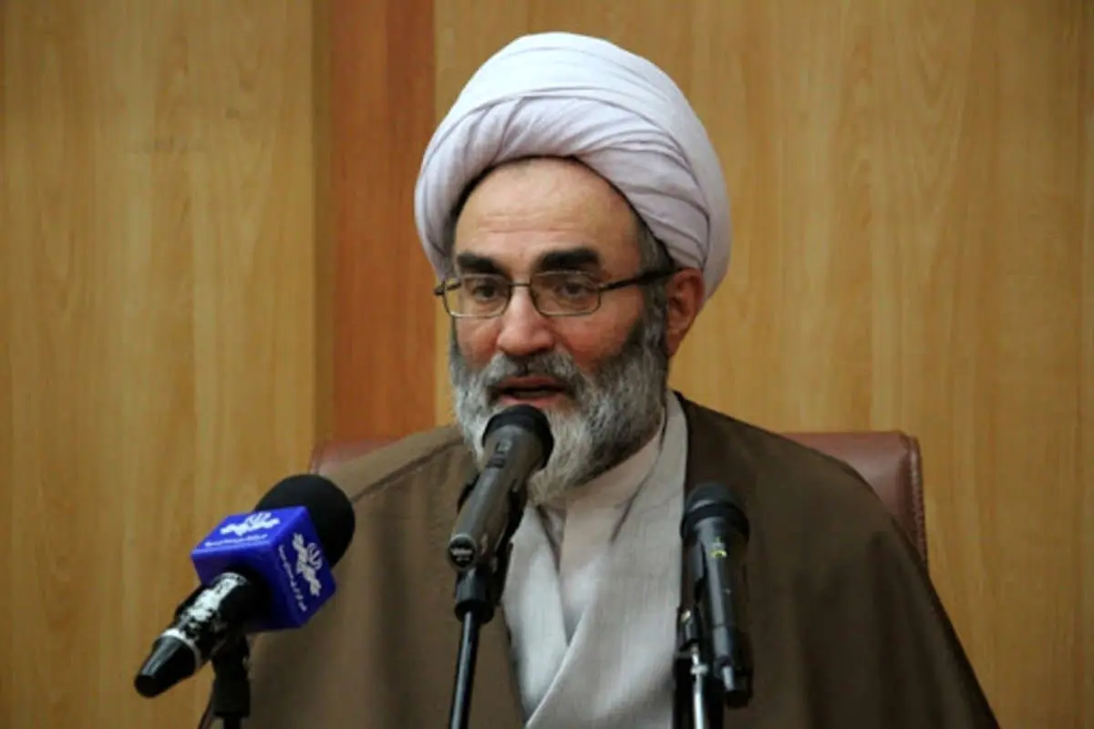 امامجمعه رشت: سگ و فرزند برای برخی یکیاند