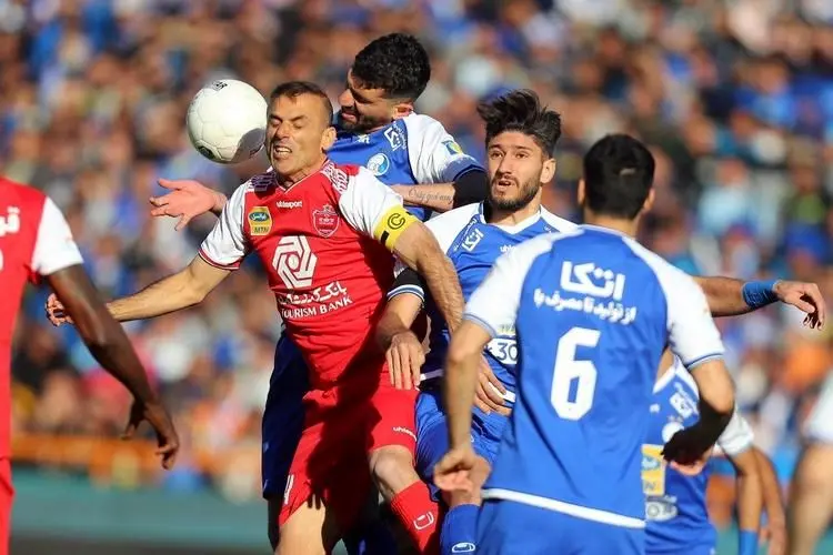 تعویق لیگ برتر ربطی به پرسپولیس و استقلال ندارد