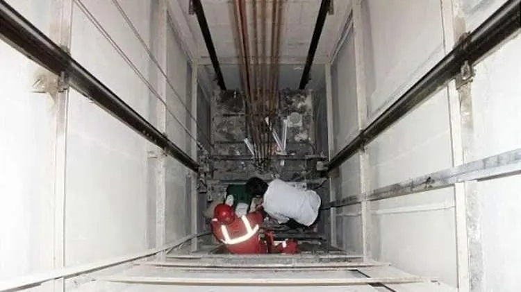مرگ تلخ دختر جوان در آسانسور