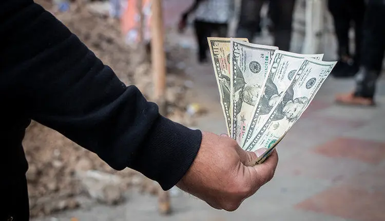 قیمت ارز در بازار آزاد یکشنبه ۱۸ آبان