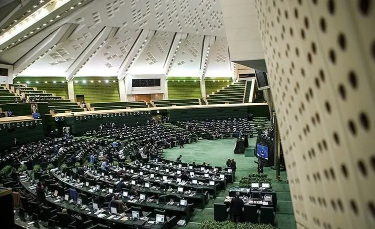 عملکرد جبهه پایداری در مجلس؛ از پرونده‌سازی تا سیاسی‌کاری
