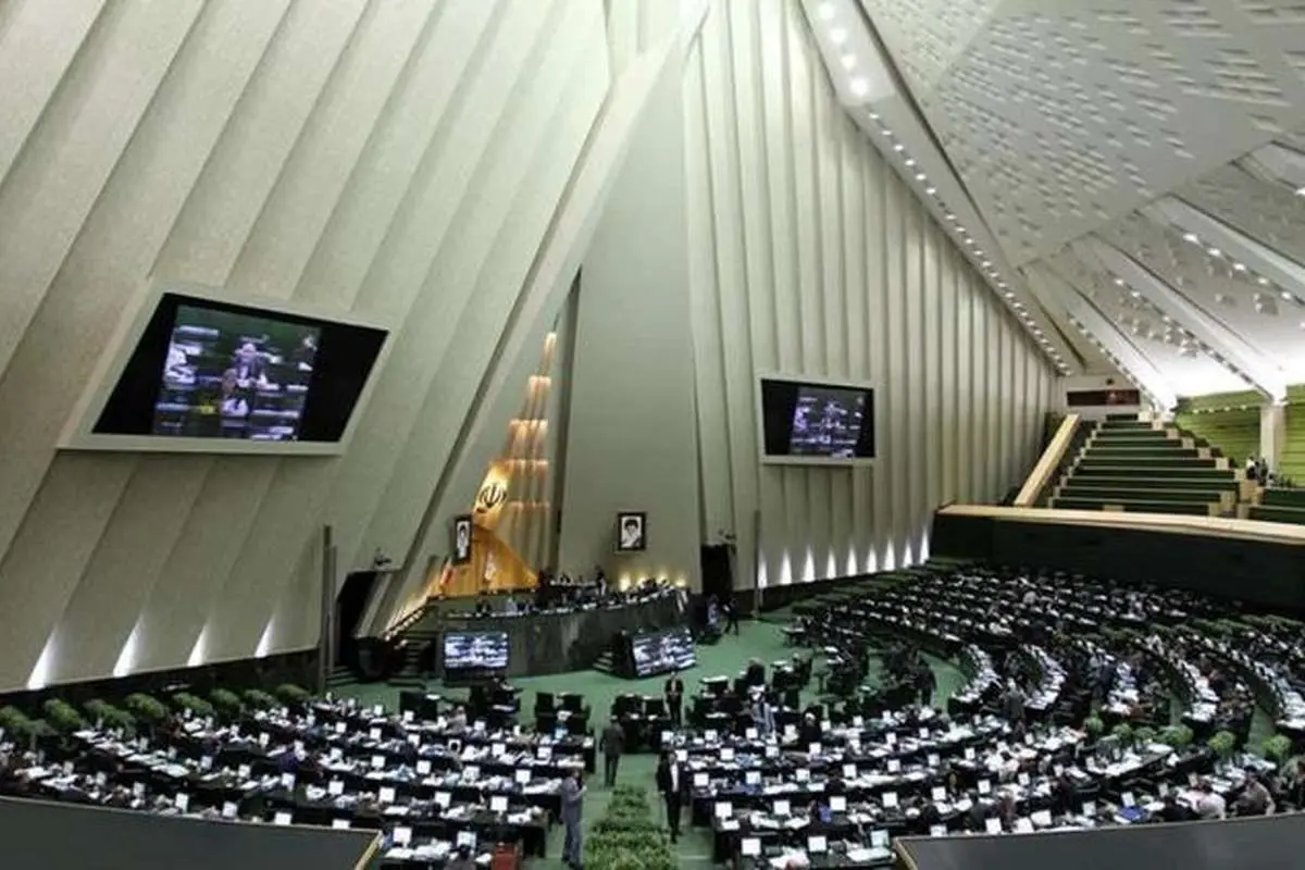 پیشنهاد نماینده مجلس برای قانونی شدن حجاب