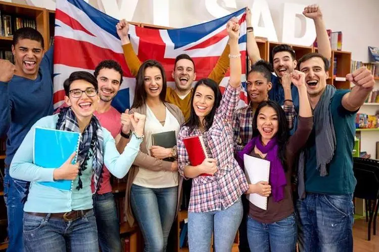 تحصیل در انگلیس بدون کنکور به سادگی آب خوردن