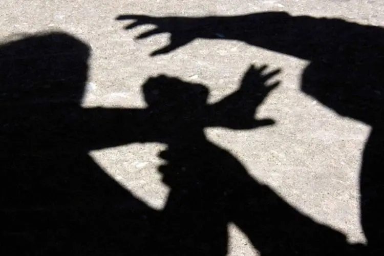 دعوای ۲ زن باعث نابینایی شوهر شد