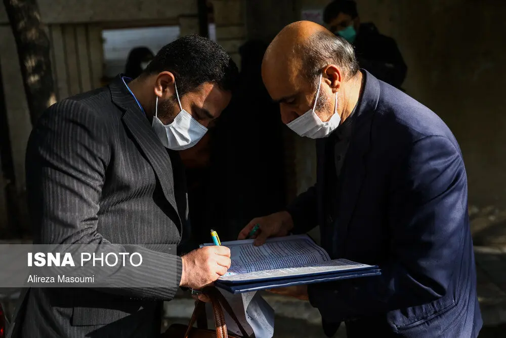 (تصاویر) حمایت جمعی از وکلا از دیپلمات بازداشت شده ایرانی