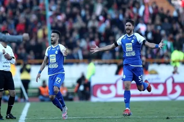 توافق مدافع استقلال با پرسپولیس