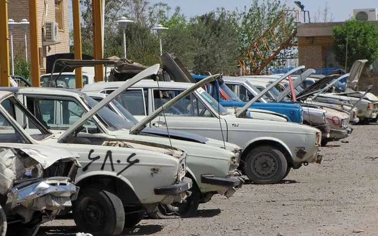اسقاط خودرو در کما