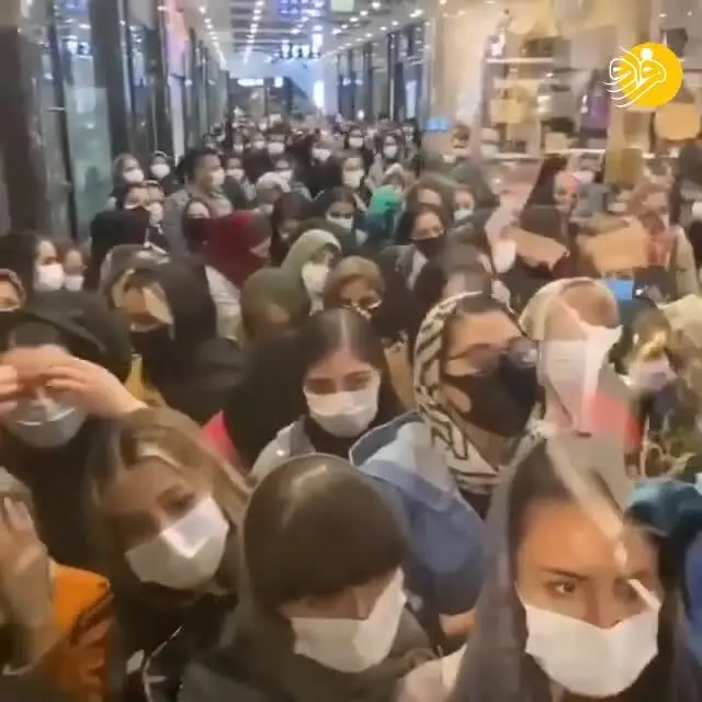 (ویدئو) حراج کیف و کفش و ازدحام جمعیت در لیدوما جنجالی شد