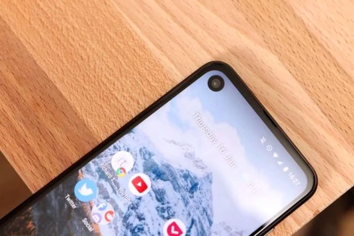 مقایسه موتورولا One Vision پلاس و Honor 9X؛ رنج متفاوت بودن