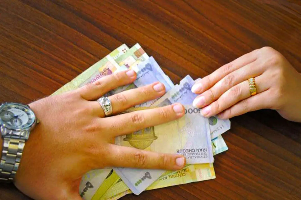 آیا بعد از طلاق به زن نفقه تعلق می‌گیرد؟