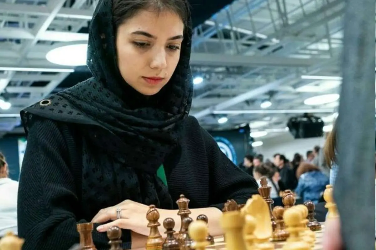 سارا خادمالشریعه: مهاجرتم از ایران شایعه بود