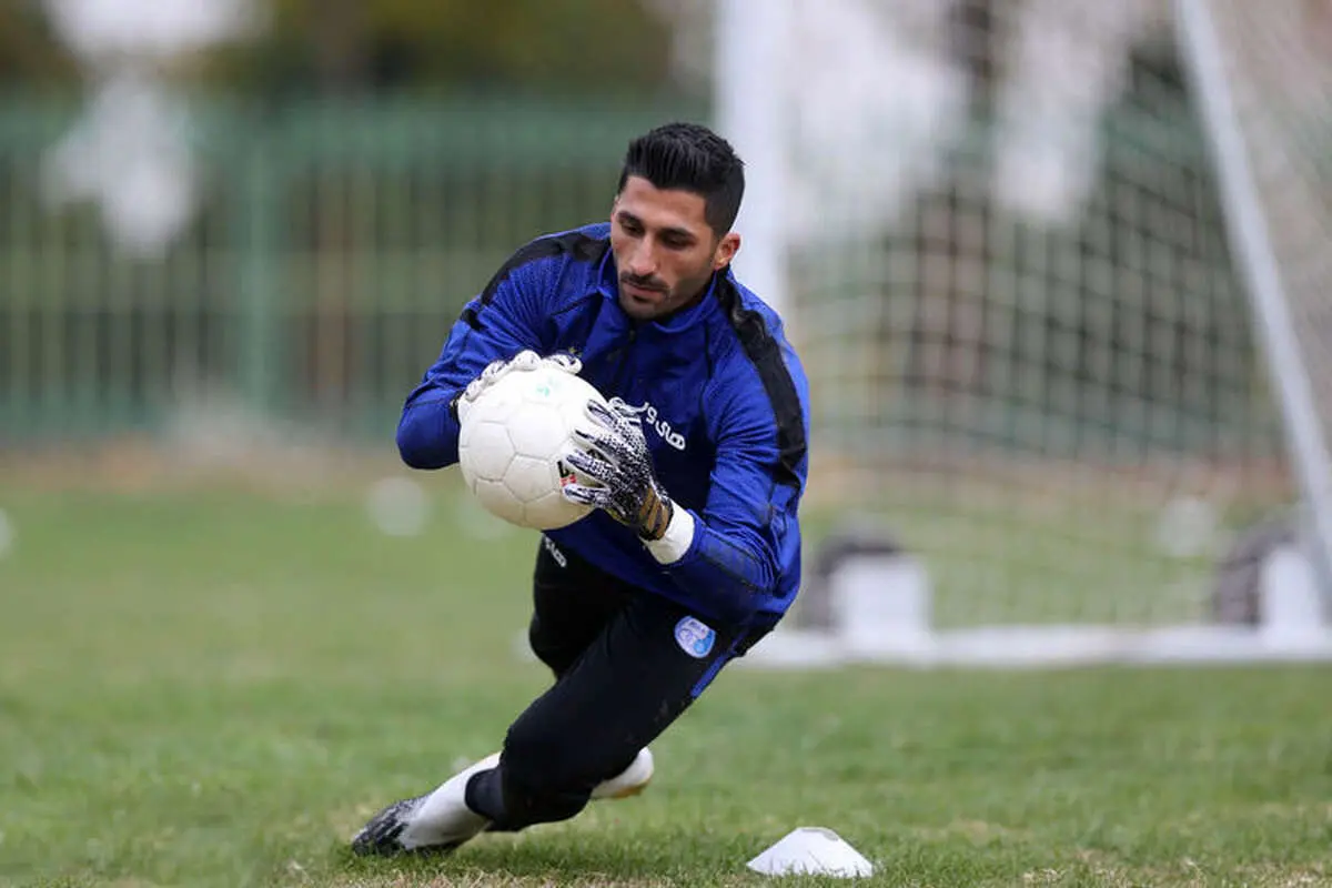 مشکل دروازهبان استقلال حل شد