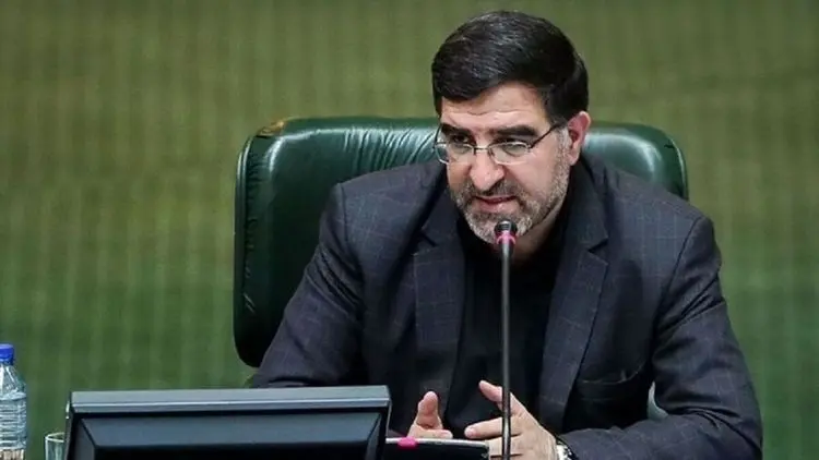 (عکس) نماینده مجلس فرهاد مجیدی را رها نمی‌کند!