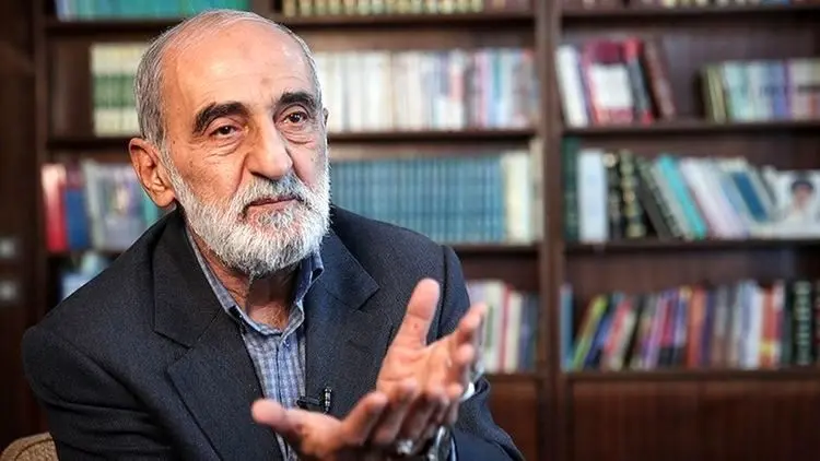 ‌حمله شریعتمداری به گزارش حضور ۵ ایرانی در دولت بایدن